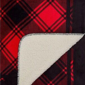 PINK Victoria's Secret Red & Black Plaid Sherpa Throw